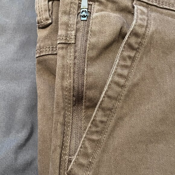 Weatherproof Adventure Pants, Men's 40x32, Color Cedar, Solid, Cargo Pockets - Picture 8 of 13
